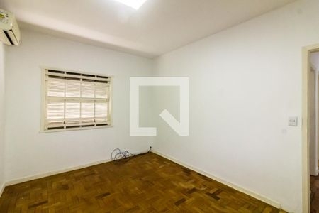 Casa à venda com 250m², 5 quartos e 9 vagasQuarto 3