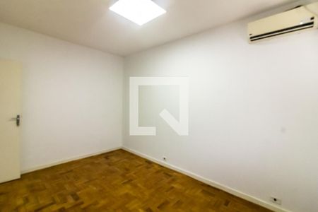 Casa à venda com 250m², 5 quartos e 9 vagasQuarto 3