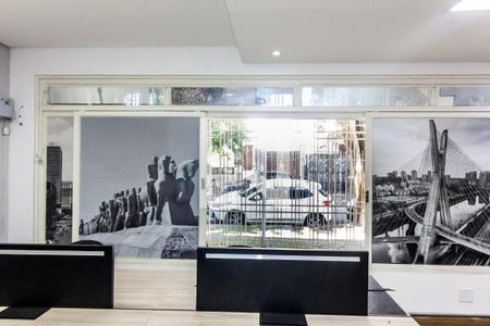 Sala de casa à venda com 5 quartos, 250m² em Butantã, São Paulo