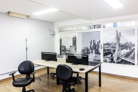 Sala de casa à venda com 5 quartos, 250m² em Butantã, São Paulo