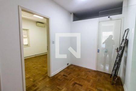 Casa à venda com 250m², 5 quartos e 9 vagasHall