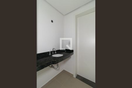 Banheiro de apartamento para alugar com 1 quarto, 45m² em Tristeza, Porto Alegre