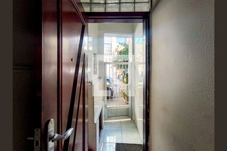 Casa à venda com 110m², 3 quartos e sem vagaSala - Corredor