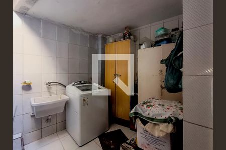 Casa à venda com 110m², 3 quartos e sem vagaÁrea de Serviço