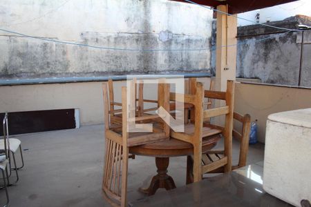 Casa à venda com 120m², 2 quartos e 1 vagaÁrea comum