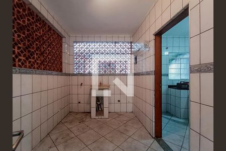 Casa à venda com 240m², 5 quartos e 2 vagasÁrea de Serviço