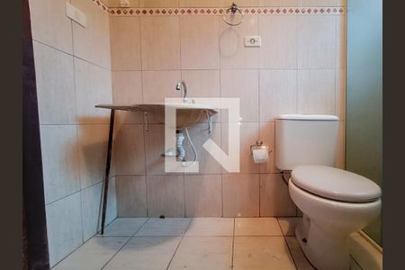 Casa à venda com 240m², 5 quartos e 2 vagasBanheiro Social