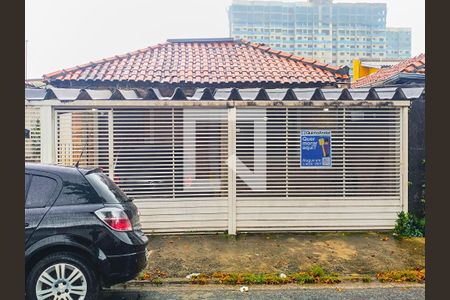 Casa à venda com 240m², 5 quartos e 2 vagasFachada - Plaquinha