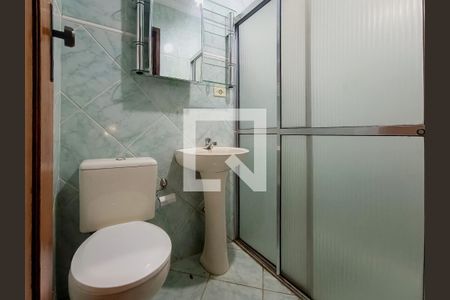 Casa à venda com 240m², 5 quartos e 2 vagasBanheiro da Suíte