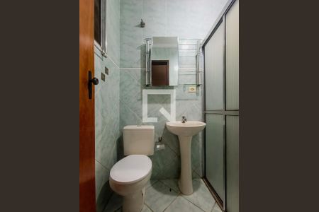 Casa à venda com 240m², 5 quartos e 2 vagasBanheiro da Suíte