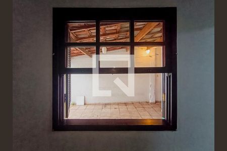 Casa à venda com 240m², 5 quartos e 2 vagasSuíte