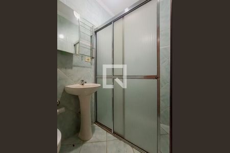 Casa à venda com 240m², 5 quartos e 2 vagasBanheiro da Suíte