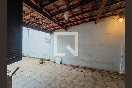 Casa à venda com 240m², 5 quartos e 2 vagasSuíte