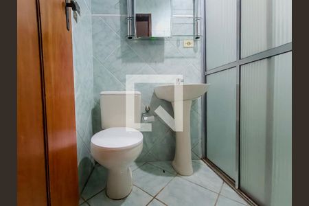 Casa à venda com 240m², 5 quartos e 2 vagasBanheiro da Suíte