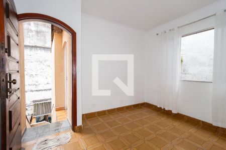 Sala de casa para alugar com 2 quartos, 75m² em Vila Bertioga, São Paulo