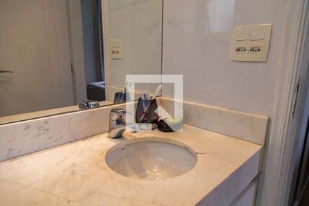 Apartamento à venda com 186m², 3 quartos e 2 vagasBanheiro da Suíte - Pia