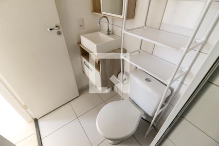 Banheiro de apartamento para alugar com 2 quartos, 48m² em Vila Plana, São Paulo