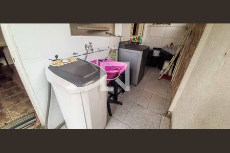 Casa à venda com 135m², 5 quartos e 2 vagasÁrea de Serviço 2