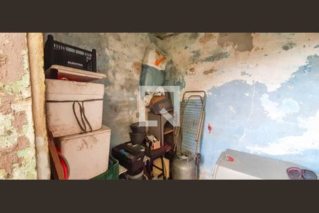 Casa à venda com 135m², 5 quartos e 2 vagasQuarto de Ferramentas e coisas