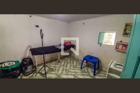 Casa à venda com 135m², 5 quartos e 2 vagasEscritório