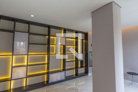 Apartamento à venda com 84m², 2 quartos e 2 vagasHall social