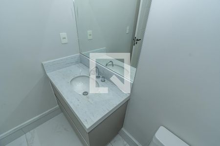 Apartamento à venda com 217m², 4 quartos e 4 vagasDetalhe Banheiro Social 1
