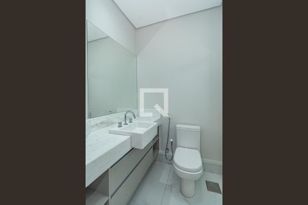 Apartamento à venda com 217m², 4 quartos e 4 vagasBanheiro da Suíte 2