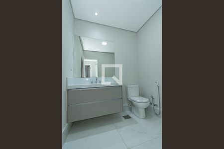 Apartamento à venda com 217m², 4 quartos e 4 vagasBanheiro Social 2