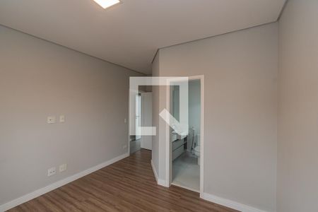 Apartamento à venda com 217m², 4 quartos e 4 vagasSuite 2