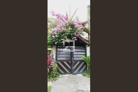 Casa para alugar com 74m², 2 quartos e 1 vagaFachada