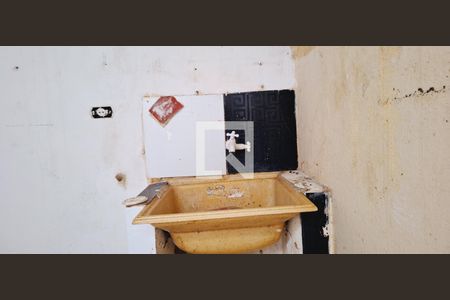 Casa para alugar com 74m², 2 quartos e 1 vagaÁrea de Serviço