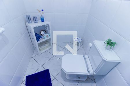 Casa à venda com 370m², 3 quartos e 5 vagasBanheiro Social 