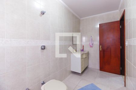 Casa à venda com 370m², 3 quartos e 5 vagasBanheiro Quarto 2 