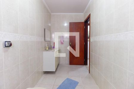 Casa à venda com 370m², 3 quartos e 5 vagasBanheiro Quarto 2 