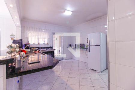 Casa à venda com 370m², 3 quartos e 5 vagasCozinha 