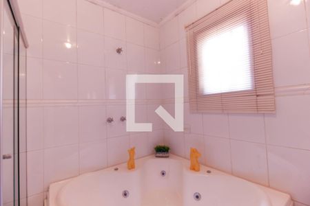 Casa à venda com 370m², 3 quartos e 5 vagasBanheiro do Quarto 1 