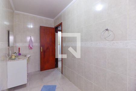 Casa à venda com 370m², 3 quartos e 5 vagasBanheiro Quarto 2 