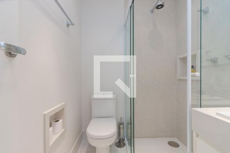 Apartamento à venda com 380m², 4 quartos e 3 vagasBanheiro da Suíte 2