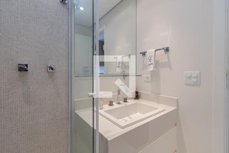 Apartamento à venda com 380m², 4 quartos e 3 vagasBanheiro da Suíte 2