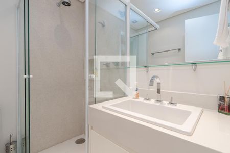 Apartamento à venda com 380m², 4 quartos e 3 vagasBanheiro da Suíte 2