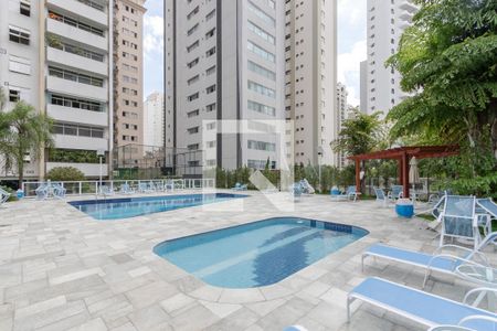 Apartamento à venda com 380m², 4 quartos e 3 vagasPiscina