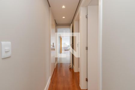 Apartamento à venda com 380m², 4 quartos e 3 vagasCorredor