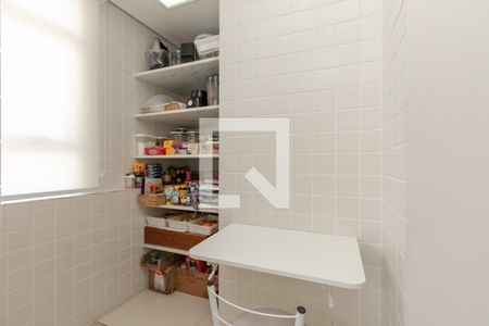 Apartamento à venda com 380m², 4 quartos e 3 vagasDespensa