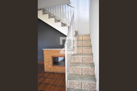Escada de casa para alugar com 3 quartos, 80m² em Campo Grande, Rio de Janeiro