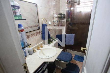 Apartamento à venda com 74m², 2 quartos e 1 vagaBanheiro