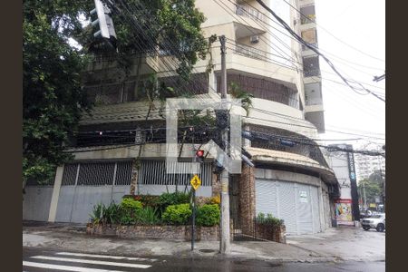 Apartamento à venda com 74m², 2 quartos e 1 vagaFachada