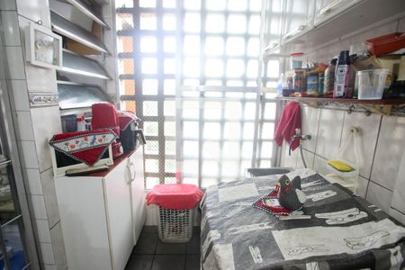 Apartamento à venda com 74m², 2 quartos e 1 vagaÁrea de Serviço