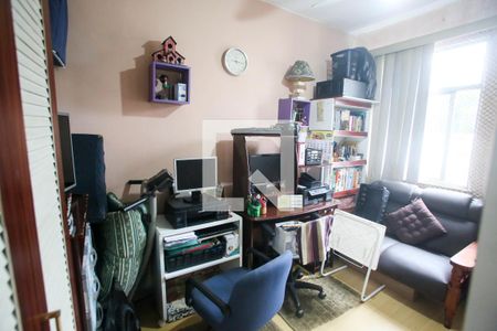 Apartamento à venda com 74m², 2 quartos e 1 vagaQuarto 2