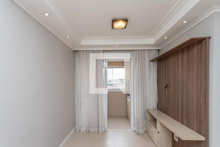 Sala  de apartamento para alugar com 3 quartos, 59m² em Taboão, Diadema