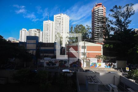 Vista de apartamento para alugar com 3 quartos, 70m² em Vila Suzana, São Paulo